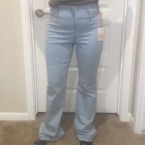 Knox Rose high rise fitted hip & thigh elastic waistband Jeans